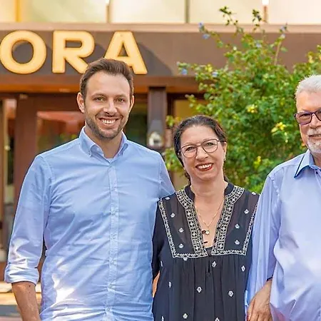 Nora Hotel