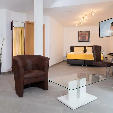 Nora מלון באד קרוצינגן